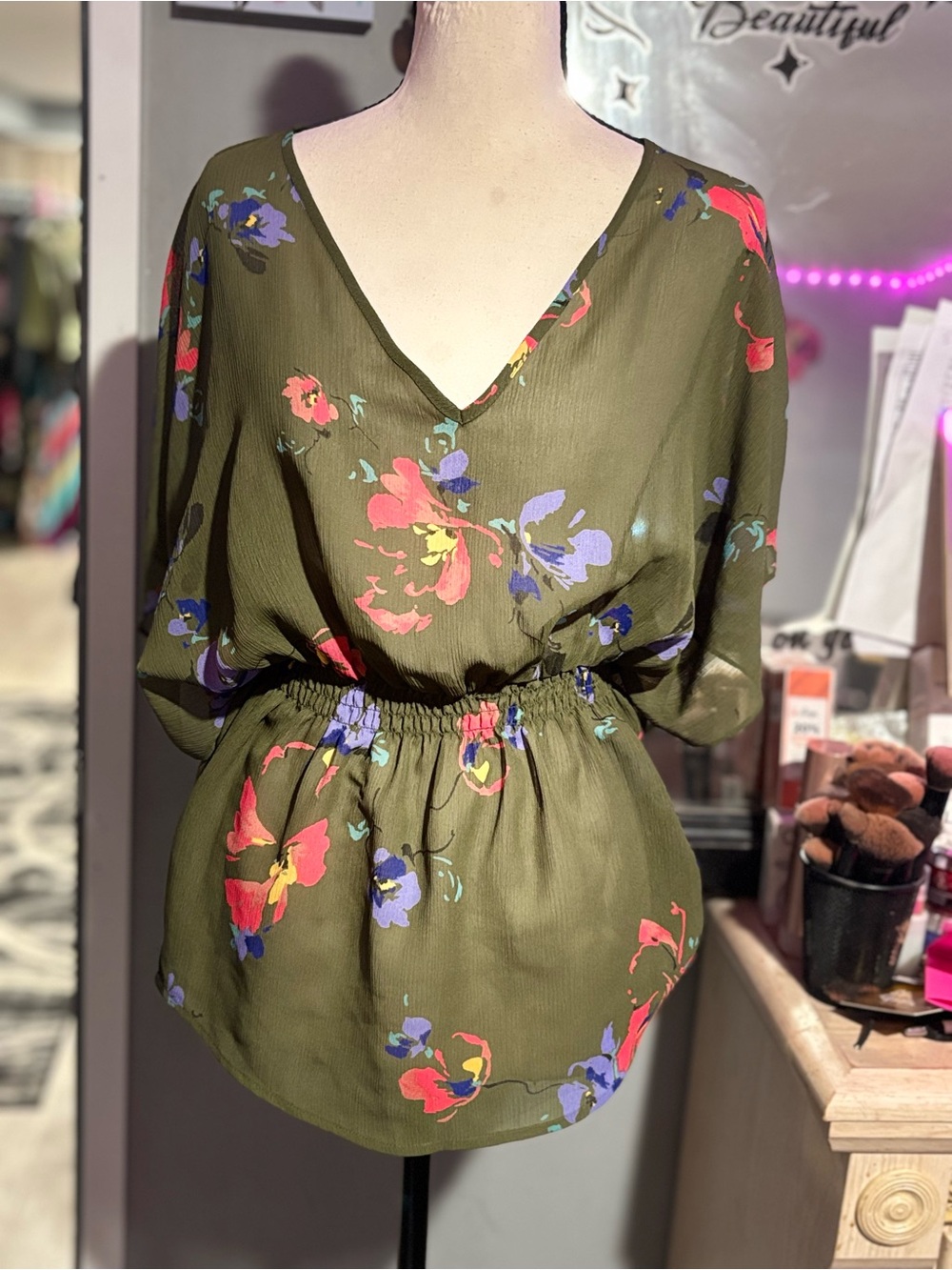 NWOT Massimo Sheer BoHo Kimono Sleeve Floral Blouse